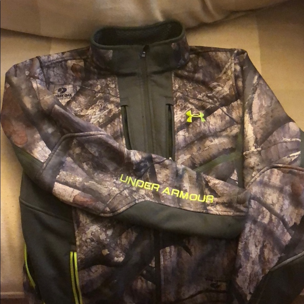Under Armour storm